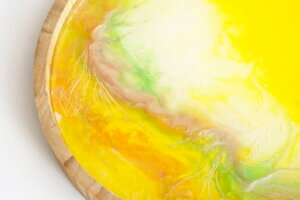 Kuidas valmistada epoksiidvaigust kandikut, kasutades puidust toorikut